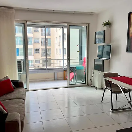 Viva Riviera Grand Apartment *